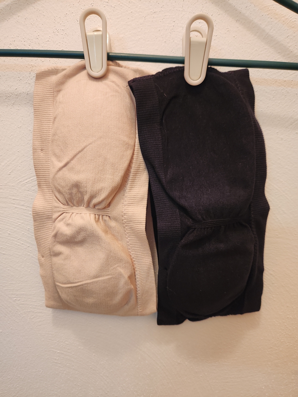 Bundle Of 2 Strapless Bras Size S/M